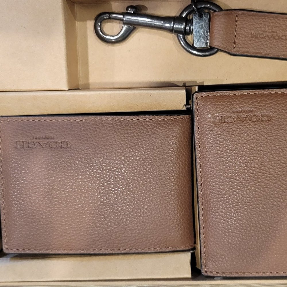Men's Coach Wallet Set with Key Chain